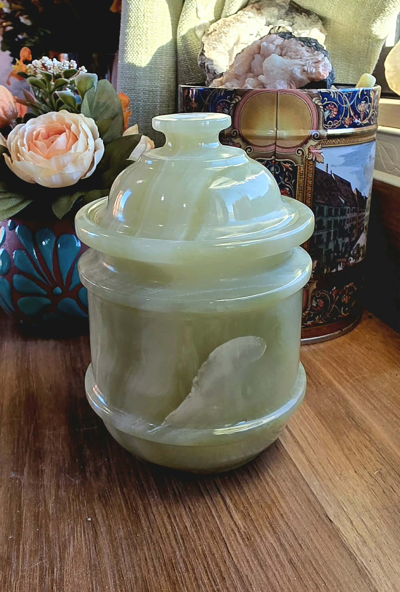 Onyx Jar - Round Top